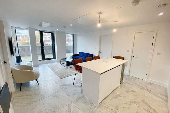 Apartment 6, Sky Gardens, Manchester photo 4