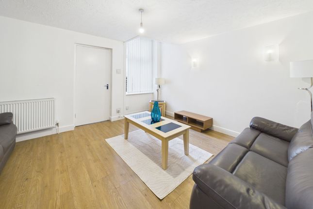 30 Bute Street, Coatbridge photo 2