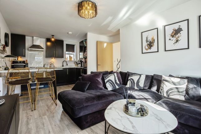 Flat 5, 25, Willow Road, Leicestershire photo 2