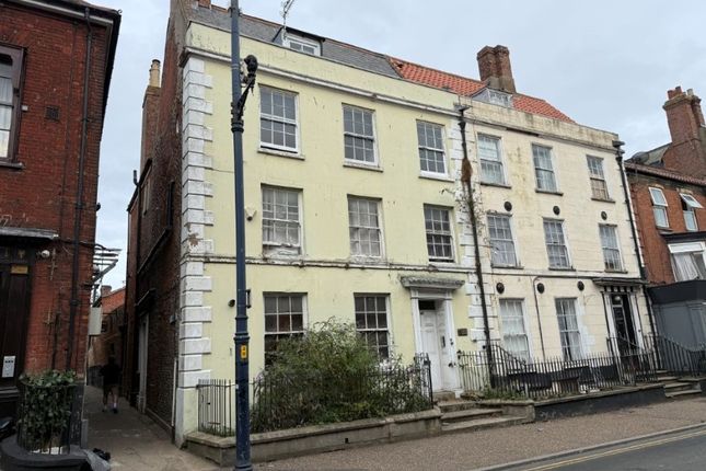 1-bed flat on Flat 5, 43 King Street, Great Yarmouth, £40,000