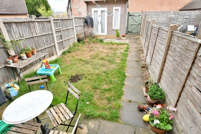 16, Old Farm Gardens, Blandford photo 3