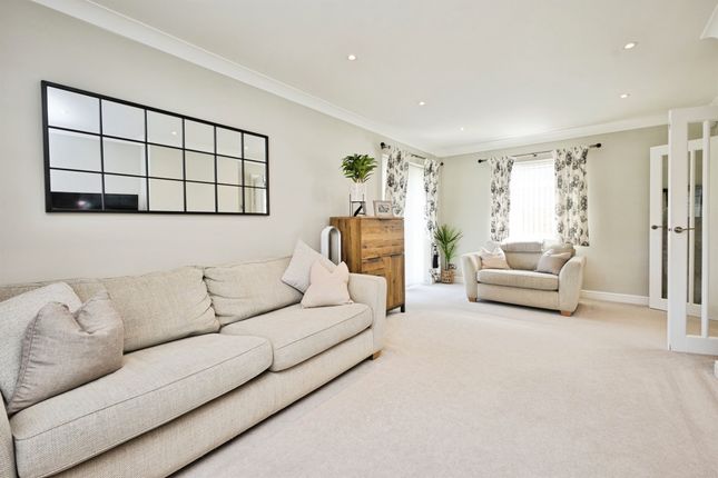 1, Boundary Close, Yeovil photo 3