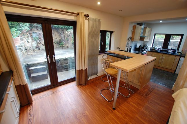 92, Carrhill Road, Ashton-under-Lyne photo 5