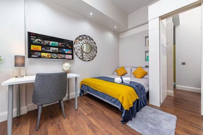 Flat to rent in Students - Canary Wharf, 7 Baltimore Wharf, London