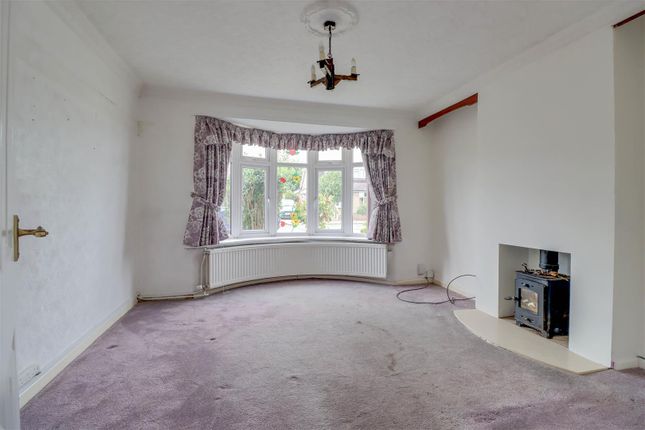 8, Lilac Avenue, Wickford photo 3