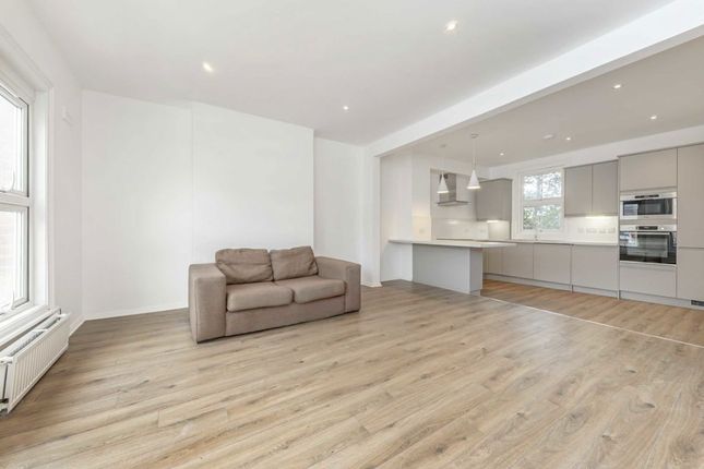 22A, Glenelg Road, London photo 4