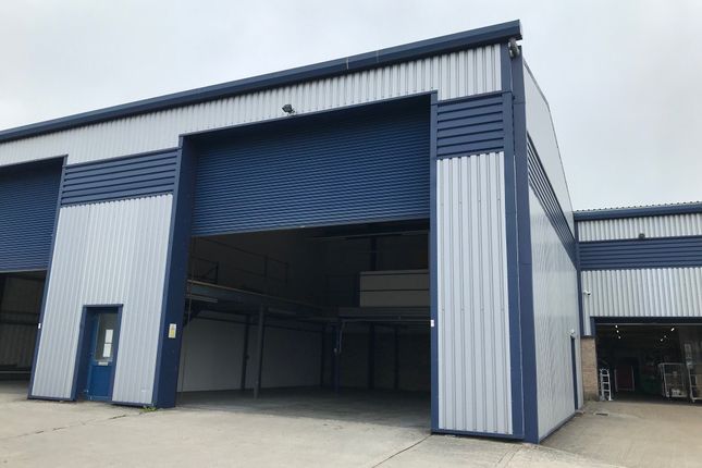 Light industrial to let in Holland Way, Blandford