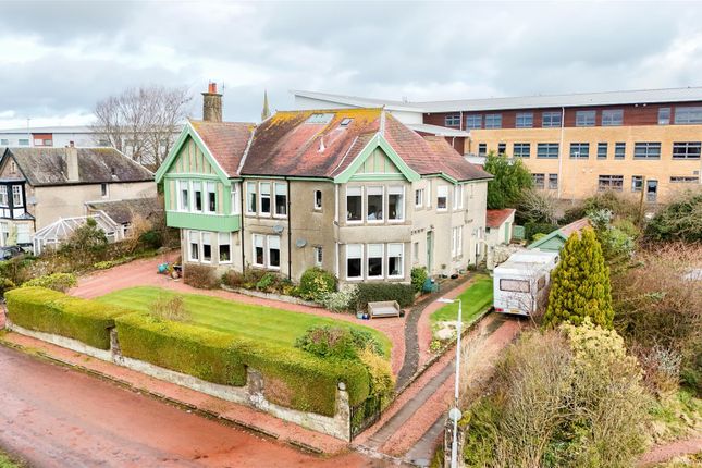 3-bed flat on 33, Bonnington Avenue, Lanark, £279,995