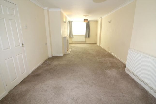 55, Cefn Road, Blackwood photo 4
