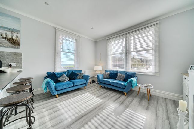 Flat 4 Richmond Lodge, Victoria Avenue, Swanage photo 4