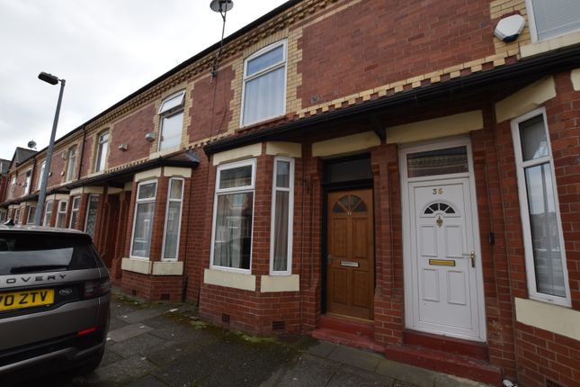 2 bedroom house to rent in salford