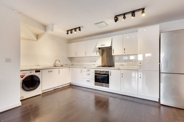 11, Perrin Road, Dartford photo 3