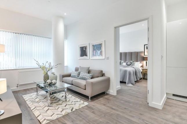 Flat to rent in Delta Point, Wellesley Road, Croydon