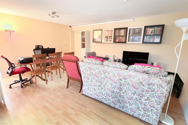 Flat 6, Edward Court, Birmingham photo 4