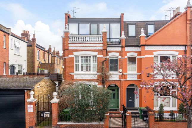 Terraced house for sale in Chiddingstone Street, London