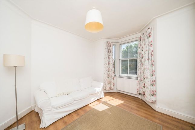 2, Beverley Cottages, London photo 3