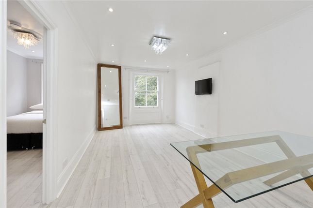 Thumbnail Flat to rent in Princes Square, Westbourne Park