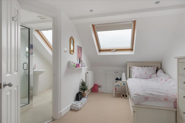Property for sale in Mablethorpe Road, Fulham, London