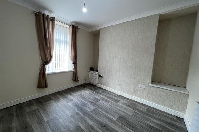 26, NEATH photo 2