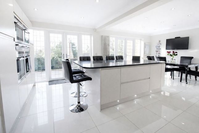 5, Athenia Close, Goffs Oak photo 4
