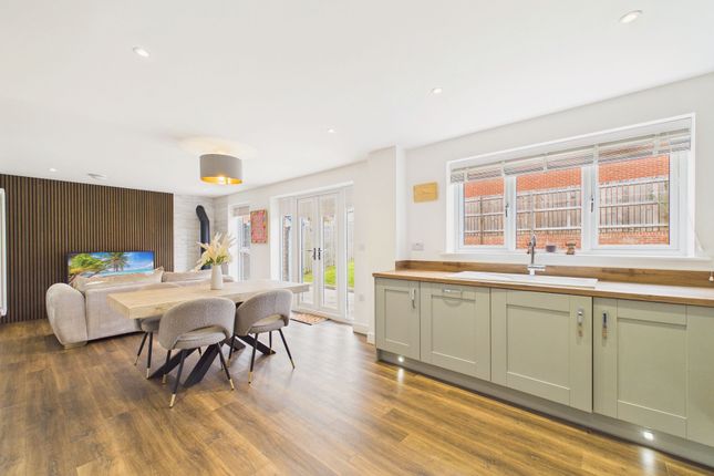 58 Burnlands Way, Chester Le Street photo 2
