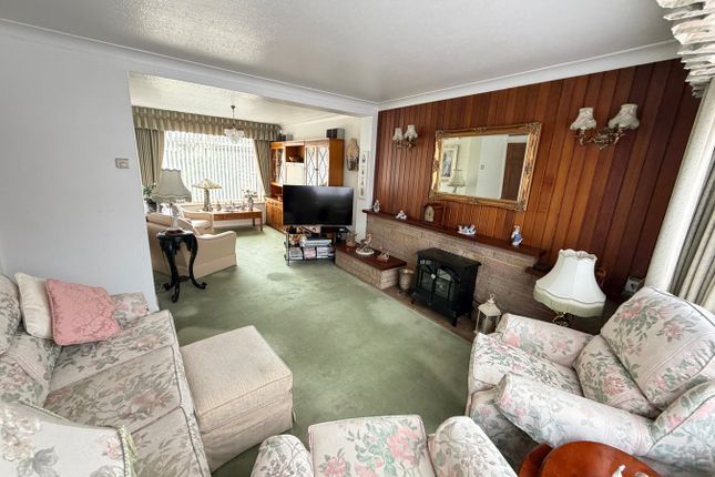 37, Selby Road, Ashford photo 2