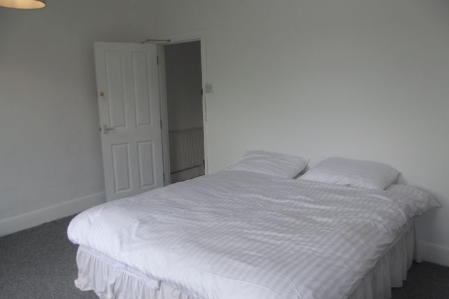 3, Exeter photo 5