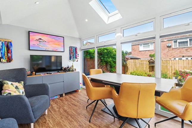 31 Sherborne Way, Southampton photo 3