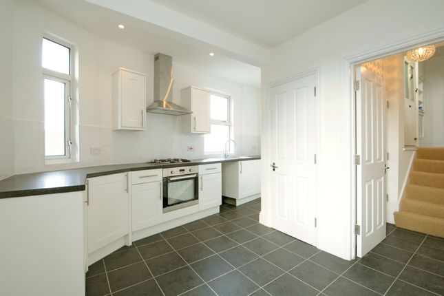 Thumbnail Flat to rent in Effie Road, London