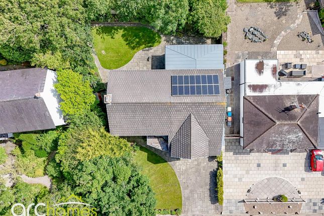 55 Oldfield Carr Lane, Poulton-Le-Fylde photo 3