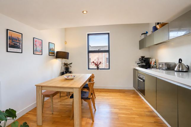 20, Ash Street, Salford photo 2
