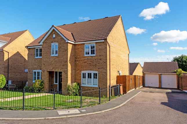 6, Calvert Close, Wellingborough photo 2