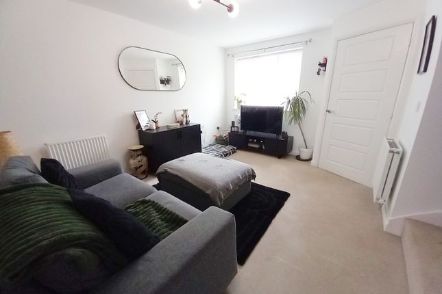 38, Woodward Road, Spennymoor photo 3