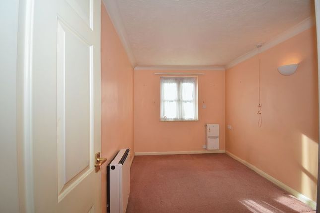 Flat for sale in Hamilton Court, Leighton Buzzard