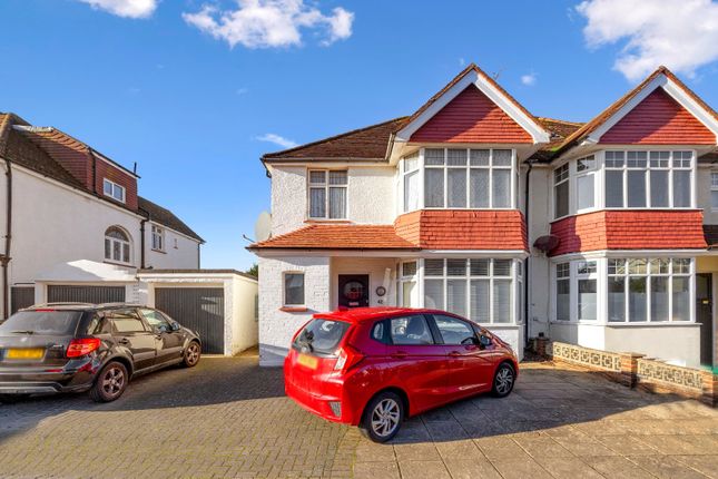Thumbnail Flat for sale in Braemore Road, Hove, East Sussex