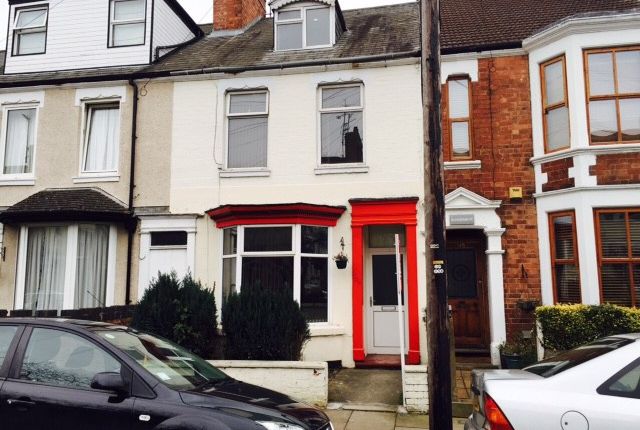 Thumbnail Room to rent in Clarence Avenue, Northampton