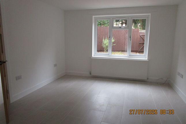 12, St. Swithins Close, Derby photo 3