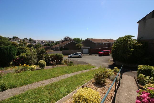 14, Cabot Close, Saltash photo 3