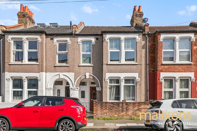19 Fairlight Road, London photo 4