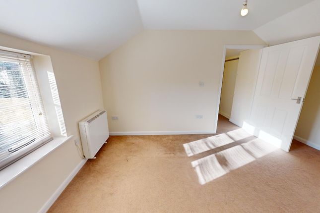 Flat to rent in The Mall, Faversham
