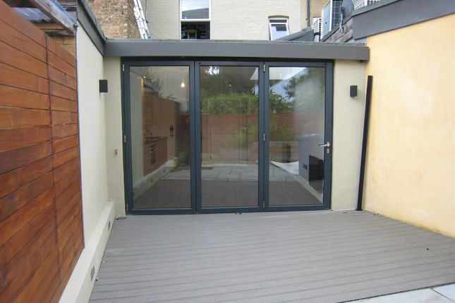 Studio flat on 83, Walton Street - Studio (GF), Oxford, £1,650/mo