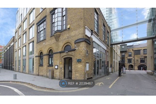 Thumbnail Flat to rent in Tower Bridge Road, London