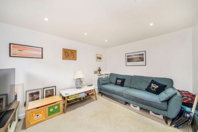 30, Sun Lane, London photo 2