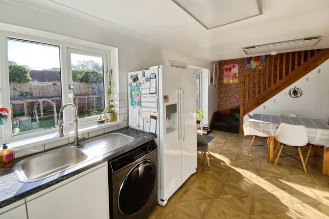 17, Carlton Drive, Aldbrough, Hull photo 4