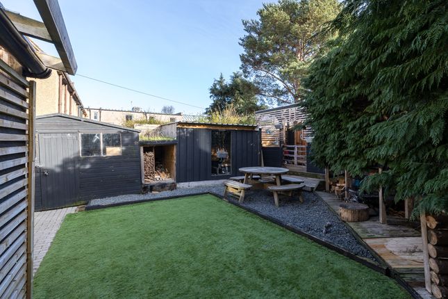 47, Fernieside Gardens, Edinburgh photo 4