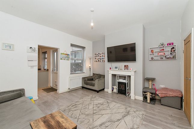 66, Ambler Street, CASTLEFORD photo 5