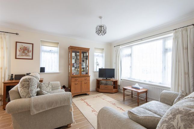 14, Balmoral Avenue, Spalding photo 3