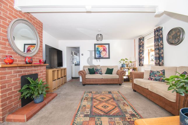 The Shambles, Main Street, Lutterworth photo 4