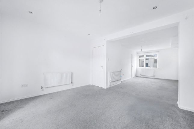 13, North Road, West Drayton photo 2