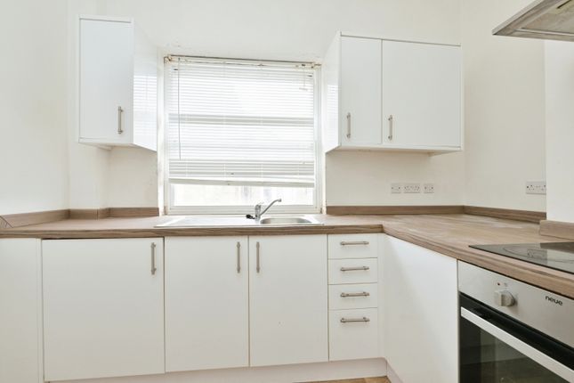 Flat for sale in Spencer Parade, Northampton, Northamptonshire